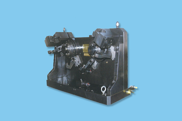 雙面(mian)卧式镗(tang)銑加工(gong)中心圖(tú)